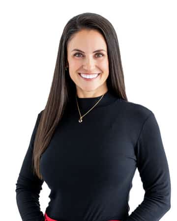 Headshot Beth Tuttle Marketing and Operations